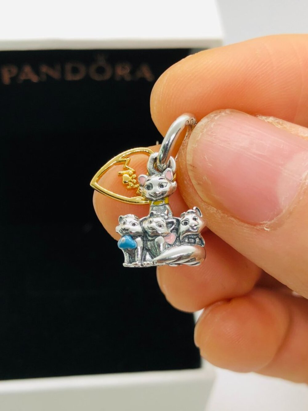 ✨🔥Pandora Disney Aristocats Duchess & Kittens Dangle Charm